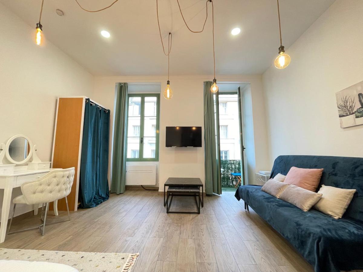 Nice Renting - 2 Massena - Luxury Loft - Balcony Massena Square View - Aircon المظهر الخارجي الصورة